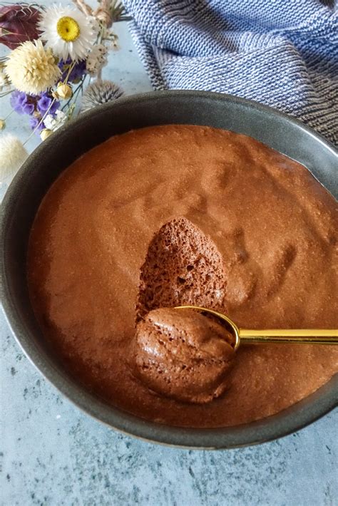 mousse chocolat de pierre hermé.